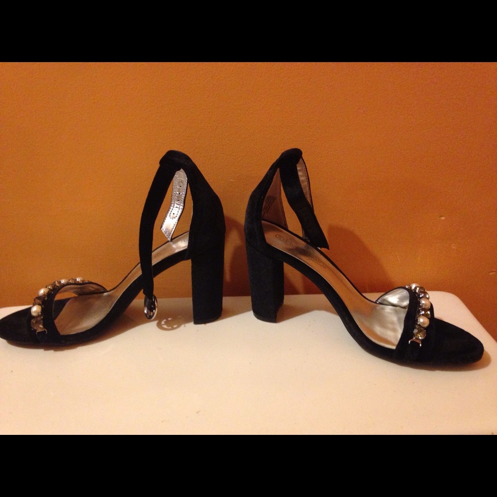 Hot Tomato block heels